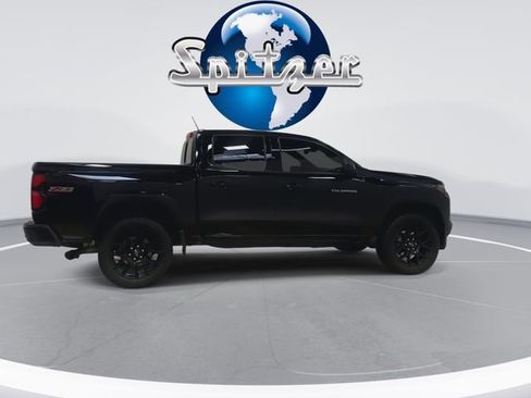 Used 2024 Chevrolet Colorado Z71 w/ LPO, Dark Essentials Package image 8