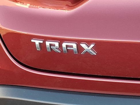 Used 2024 Chevrolet Trax LS image 31