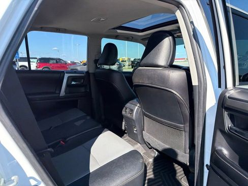 Used 2016 Toyota 4Runner SR5 Premium AWD/4WD image 19