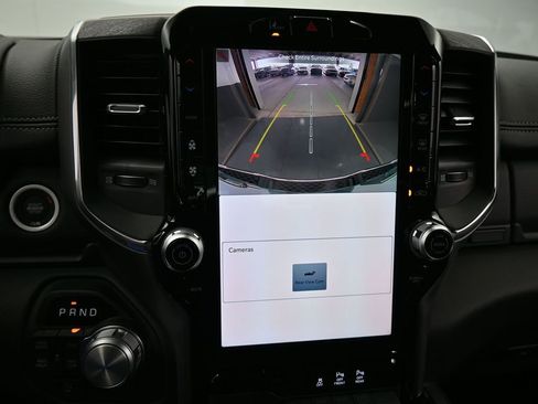 Used 2025 RAM 1500 Laramie image 18