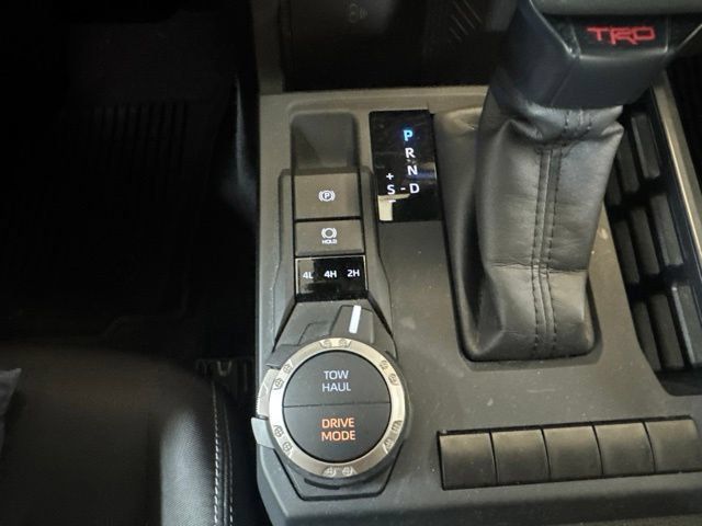 Used 2024 Toyota Tacoma TRD Sport w/ TRD Sport Upgrade Package AWD/4WD image 4
