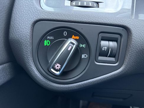 Used 2017 Volkswagen Golf Alltrack SE image 27