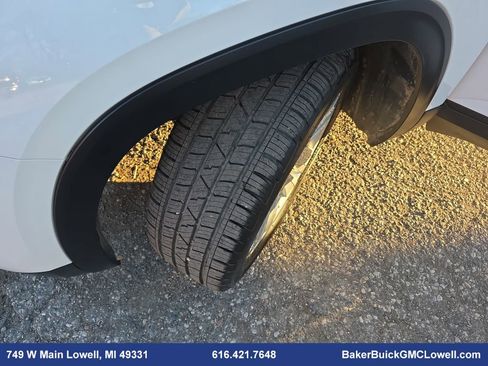 Used 2020 Volkswagen Atlas Cross Sport SE w/ Towing Package image 34