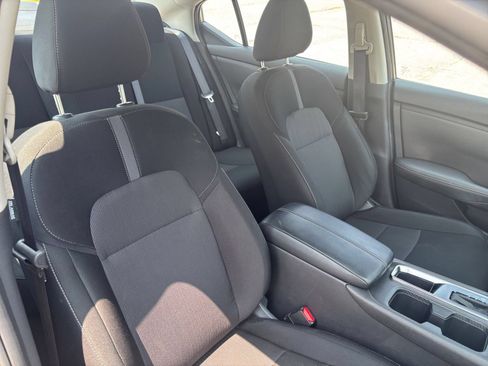 Used 2025 Nissan Sentra SV FWD image 26