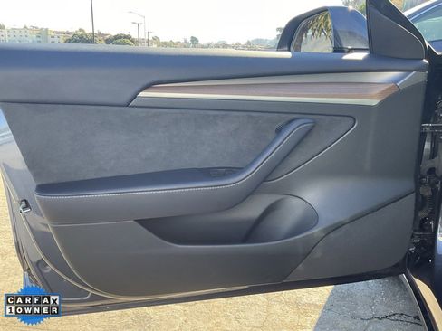 Used 2023 Tesla Model 3 Standard Range image 23