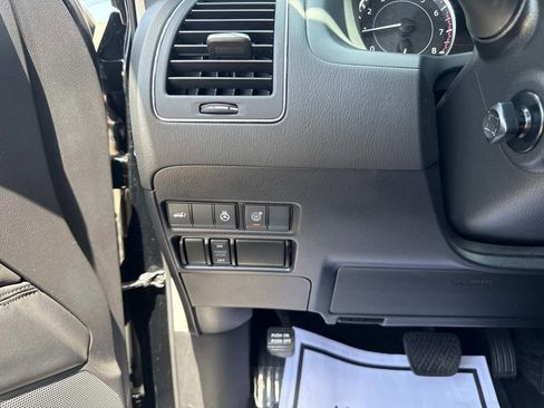 Used 2023 Nissan Armada SL w/ Captain's Chairs Package image 16