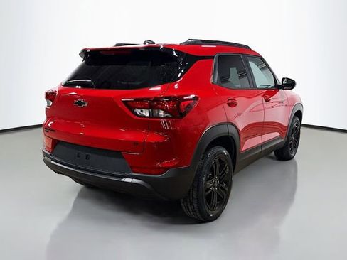 New 2026 Chevrolet TrailBlazer LT w/ Midnight Edition AWD/4WD image 7