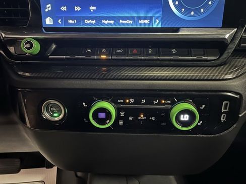 Used 2024 Chevrolet Silverado 1500 LT Trail Boss w/ Protection Package image 37