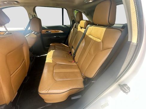 Used 2015 Lincoln MKX AWD w/ Equipment Group 102A image 25