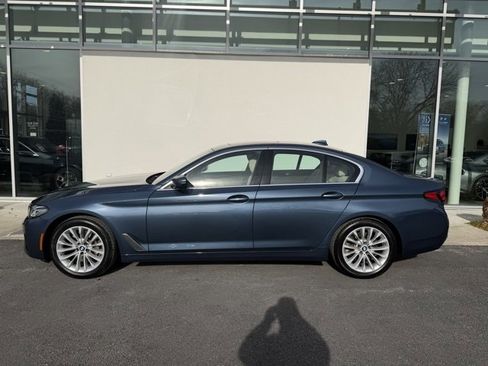 Used 2023 BMW 530i xDrive w/ Premium Package image 2