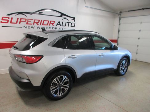 Used 2020 Ford Escape SEL AWD/4WD image 4