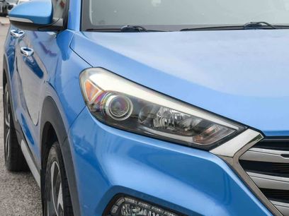 Used 2018 Hyundai Tucson Limited w/ Ultimate Package 02