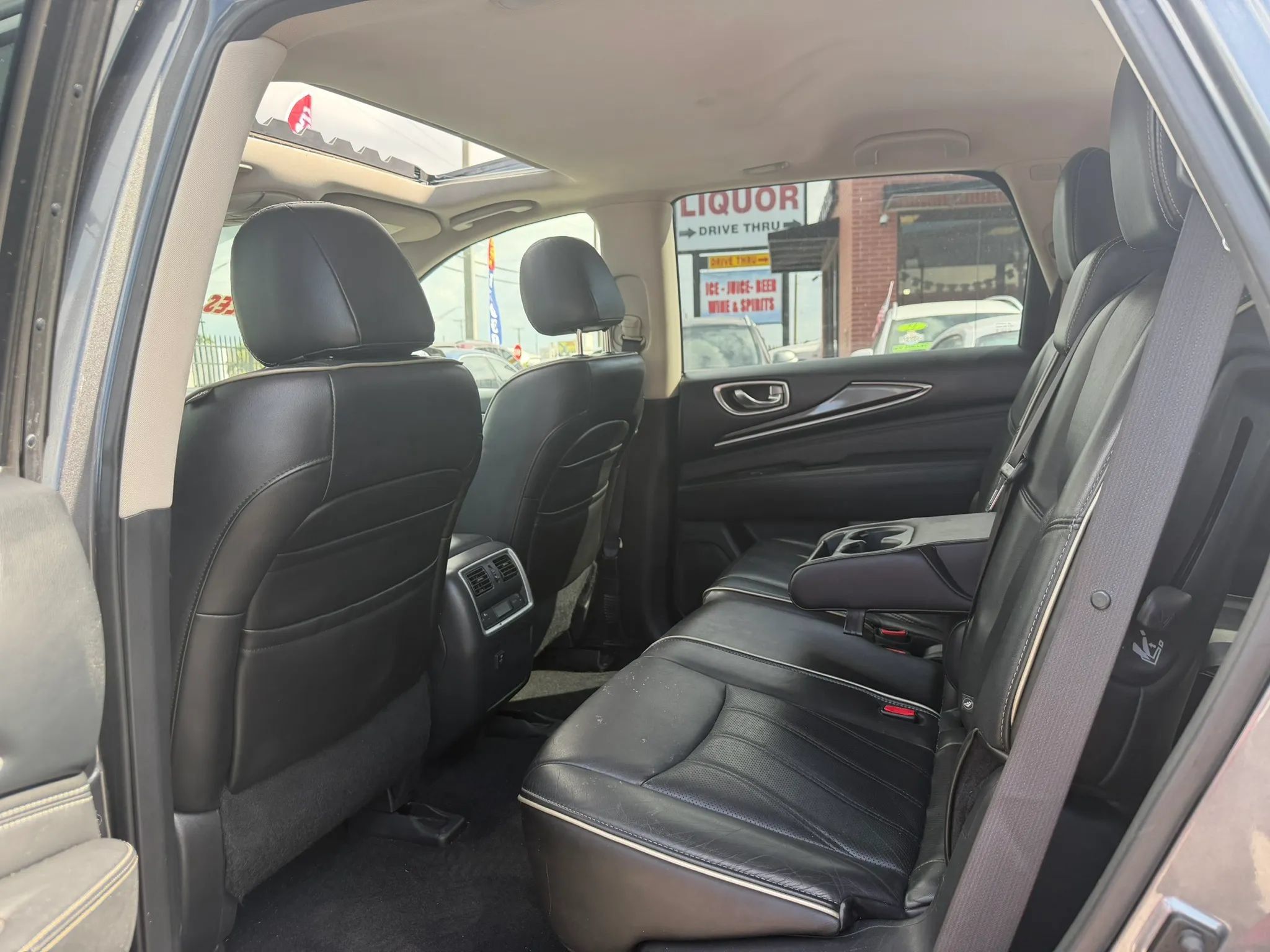 Used 2017 INFINITI QX60 Luxe w/ Premium Plus Package AWD/4WD image 13