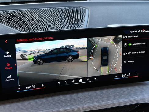 Certified 2025 BMW 330i Sedan image 33