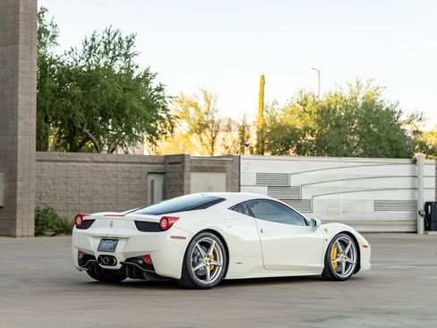 Used 2012 Ferrari 458 Italia Coupe RWD image 8