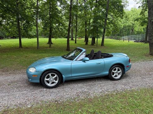 Used 2001 MAZDA MX-5 Miata LS RWD image 29