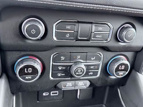 Used 2022 Chevrolet Tahoe 4WD w/ 1FL Safety Package image 25
