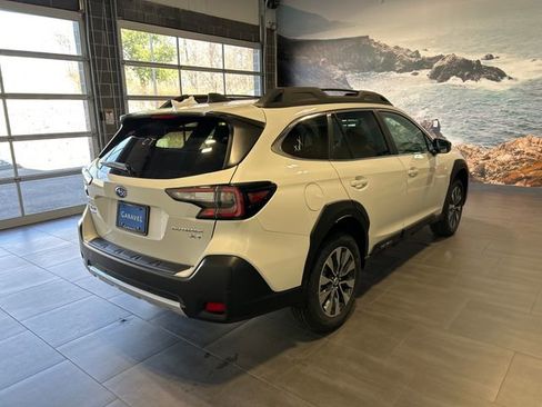Used 2025 Subaru Outback Limited XT AWD/4WD image 6