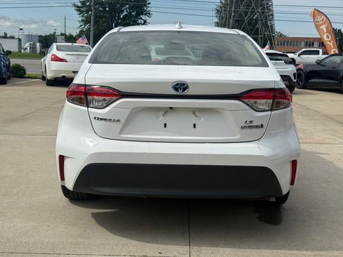 Used 2024 Toyota Corolla LE FWD image 6