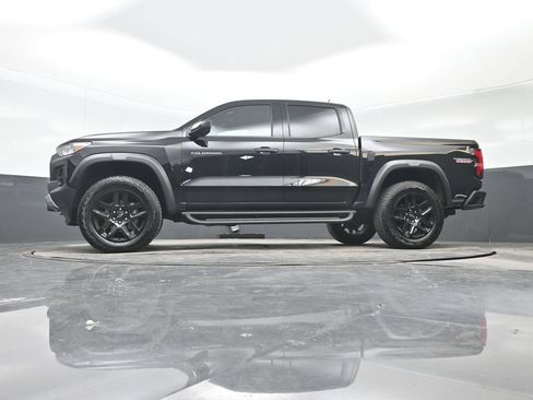 Used 2024 Chevrolet Colorado Trail Boss w/ Technology Package AWD/4WD image 27