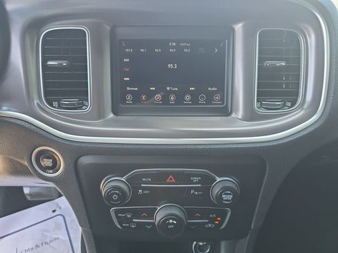 Used 2021 Dodge Charger SXT RWD image 17