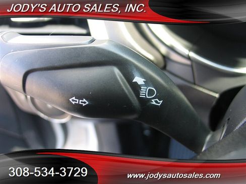 Used 2018 Ford Fusion SE FWD image 10