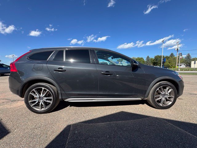Used 2015 Volvo V60 T5 Cross Country w/ Protection Package AWD/4WD image 8
