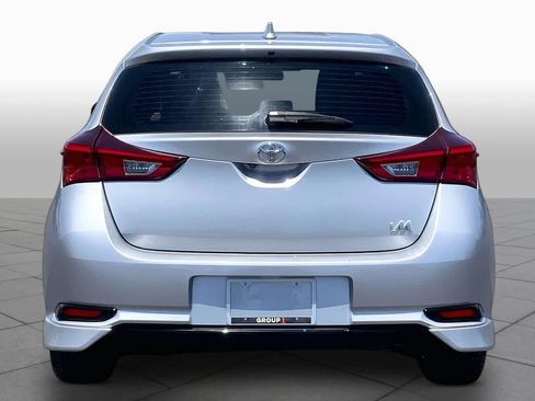 Used 2018 Toyota Corolla iM FWD image 5