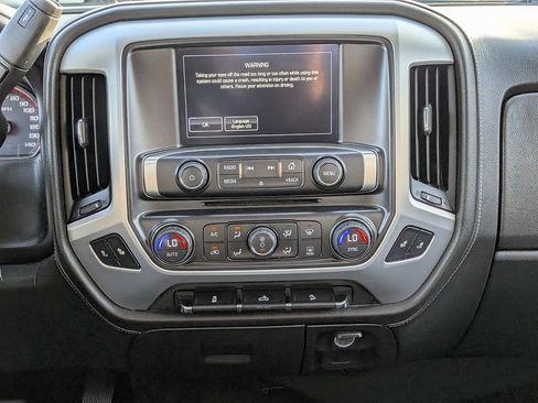 Used 2015 GMC Sierra 1500 SLE w/ SLE Value Package AWD/4WD image 17