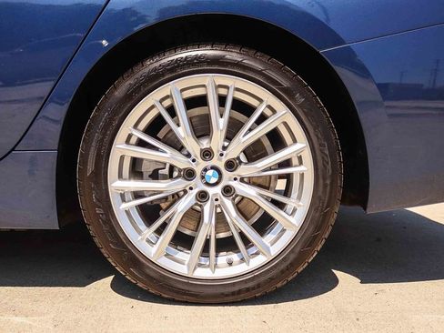 Used 2023 BMW 330i Sedan w/ Parking Assistance Package RWD image 12