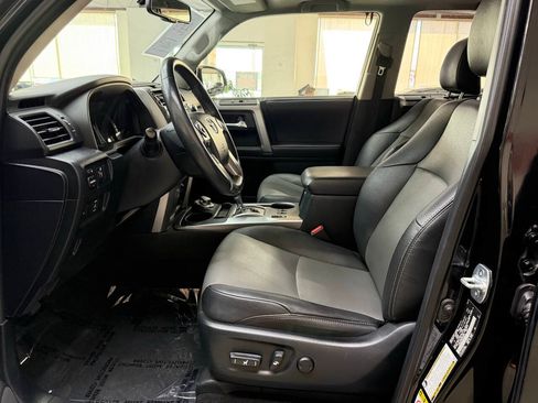 Used 2019 Toyota 4Runner SR5 Premium AWD/4WD image 11