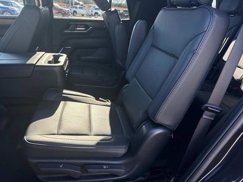 Certified 2025 GMC Yukon Denali AWD/4WD image 22