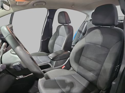 Certified 2018 Chevrolet Cruze LT w/ LT Convenience Package FWD image 18