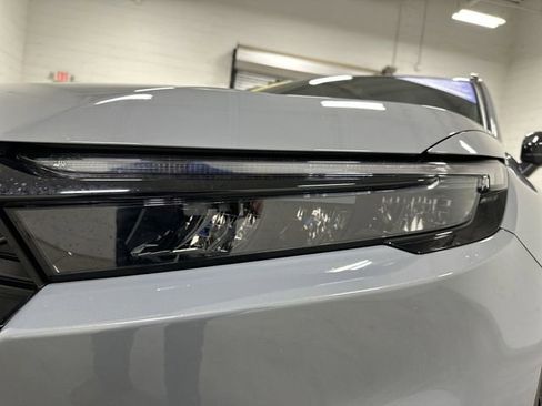 Used 2025 Honda CR-V Sport-L image 11