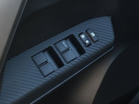 Used 2015 Toyota RAV4 LE image 13