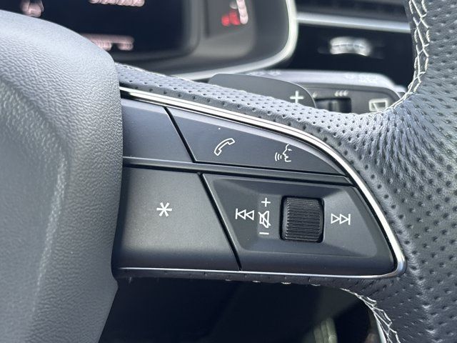 Used 2022 Audi SQ8 Prestige AWD/4WD image 36