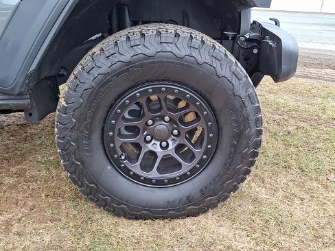 Used 2022 Jeep Wrangler Unlimited Sport image 9