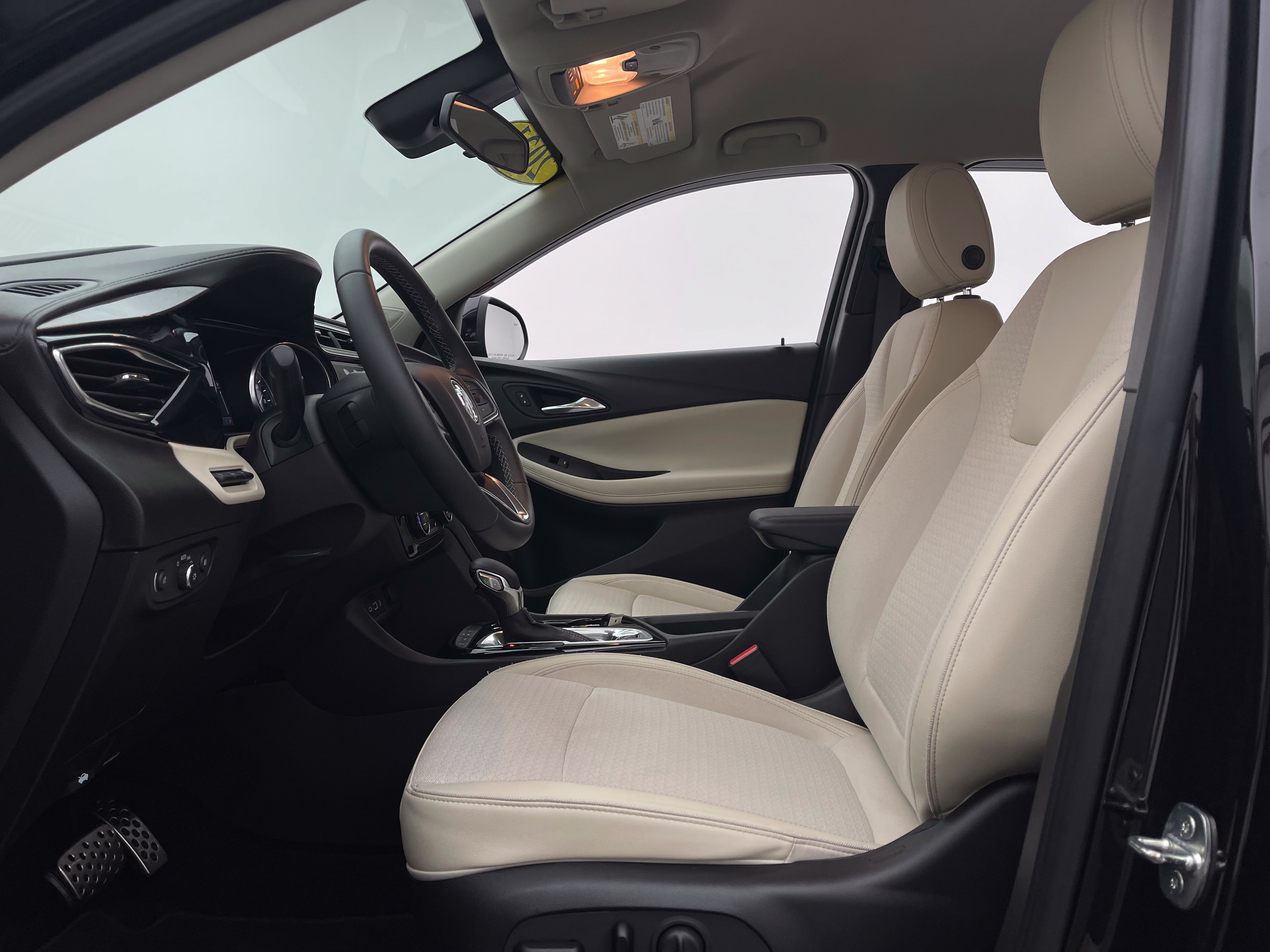 Used 2021 Buick Encore GX Select w/ Advanced Technology Package AWD/4WD image 18