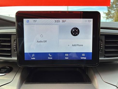 Certified 2022 Ford Explorer XLT w/ Equipment Group 202A image 22