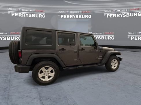 Used 2017 Jeep Wrangler Unlimited Sport w/ Quick Order Package 24S AWD/4WD image 8