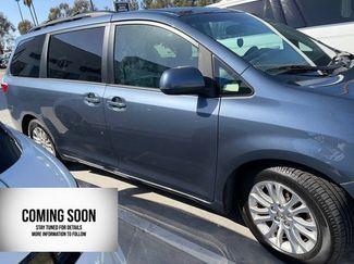 Used 2015 Toyota Sienna XLE Premium FWD video 1