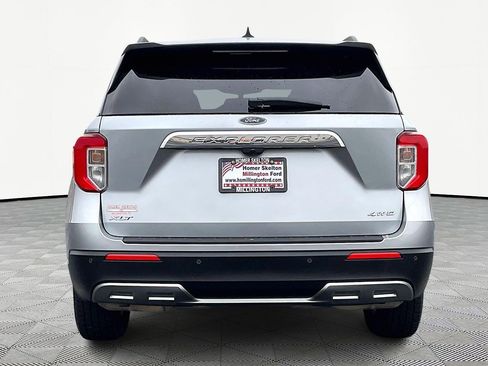 Certified 2024 Ford Explorer XLT w/ Equipment Group 202A image 4