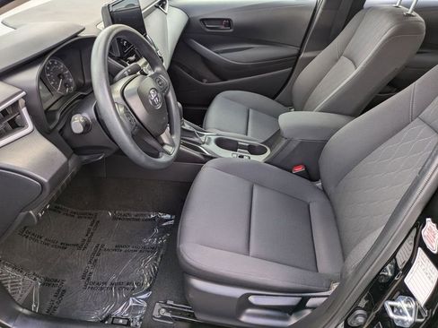 Used 2025 Toyota Corolla LE image 24