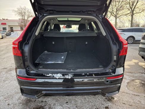 Used 2024 Volvo XC60 B5 Plus image 13