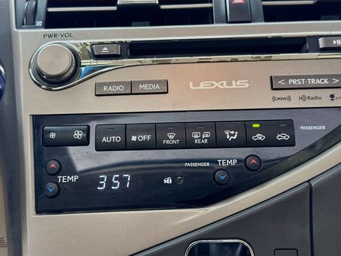Used 2015 Lexus RX 450h FWD image 18