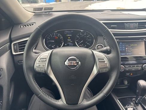 Used 2016 Nissan Rogue SL w/ SL Premium Package image 13