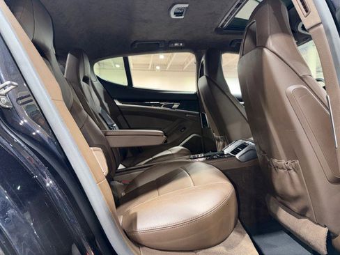 Used 2015 Porsche Panamera w/ Premium Package Plus image 63