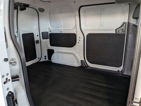 Used 2019 Nissan NV200 SV image 31