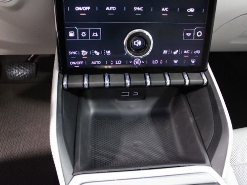 New 2026 GMC Terrain Denali AWD/4WD image 32