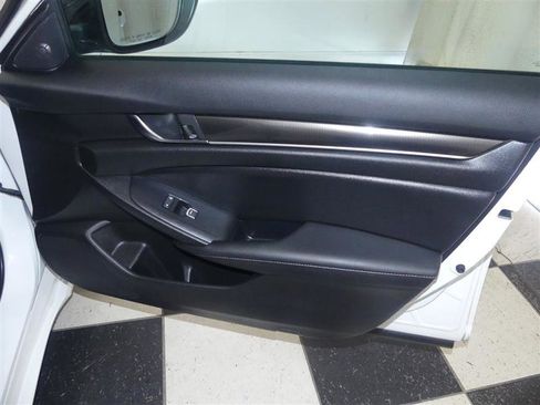 Used 2022 Honda Accord Sport image 24